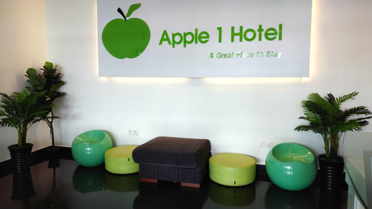 Apple 1 Hotel Budget Gelugor Esterno foto