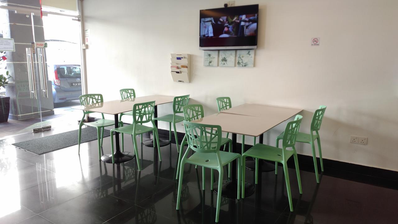 Apple 1 Hotel Budget Gelugor Esterno foto
